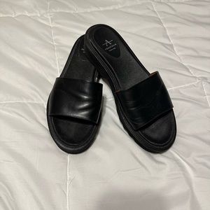 Aquatalia Black Slides Sandals size 8 / 38